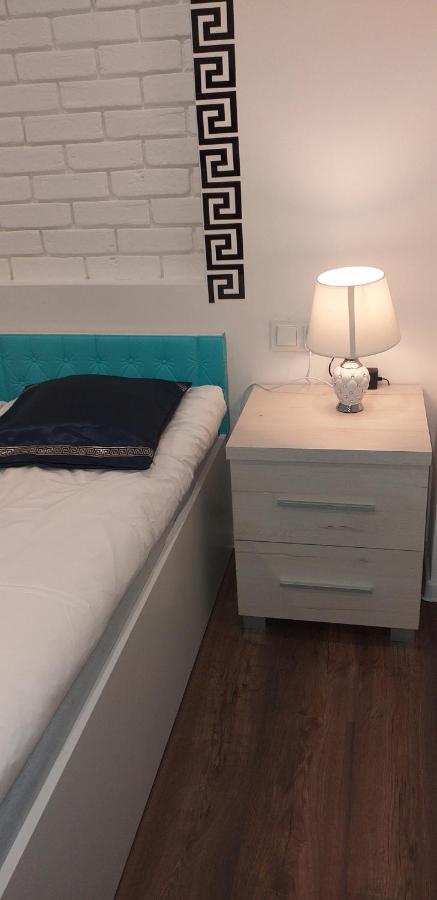 Apartamenty Centrum Mala Dwojeczka Blekitna Panoramiczna Balkonem Promenada Kielce Extérieur photo