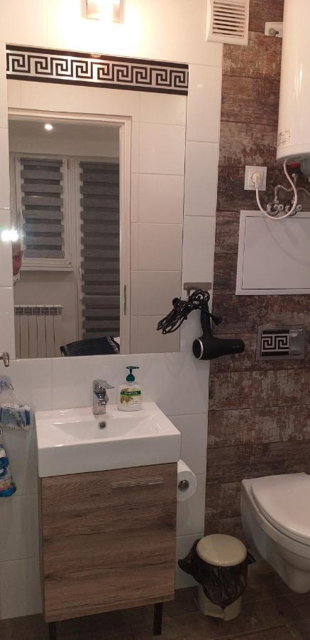 Apartamenty Centrum Mala Dwojeczka Blekitna Panoramiczna Balkonem Promenada Kielce Extérieur photo