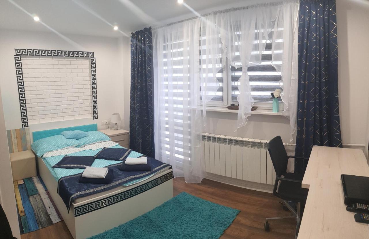 Apartamenty Centrum Mala Dwojeczka Blekitna Panoramiczna Balkonem Promenada Kielce Extérieur photo